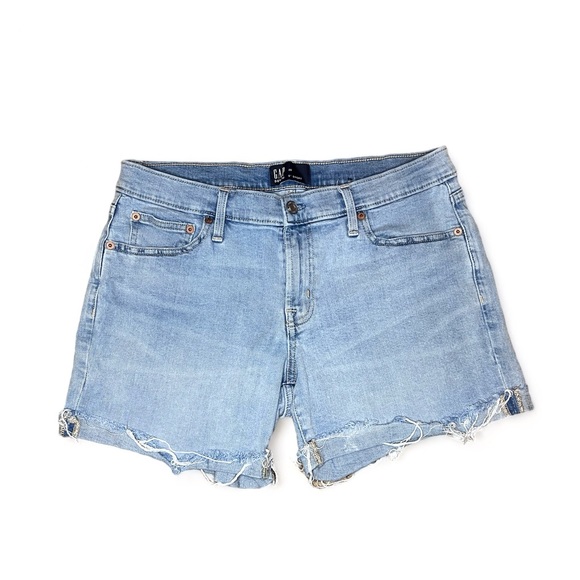 GAP Denim Shorts - Picture 2 of 4